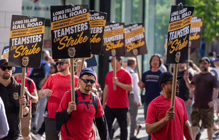 A photo of LIRR workers on strike.